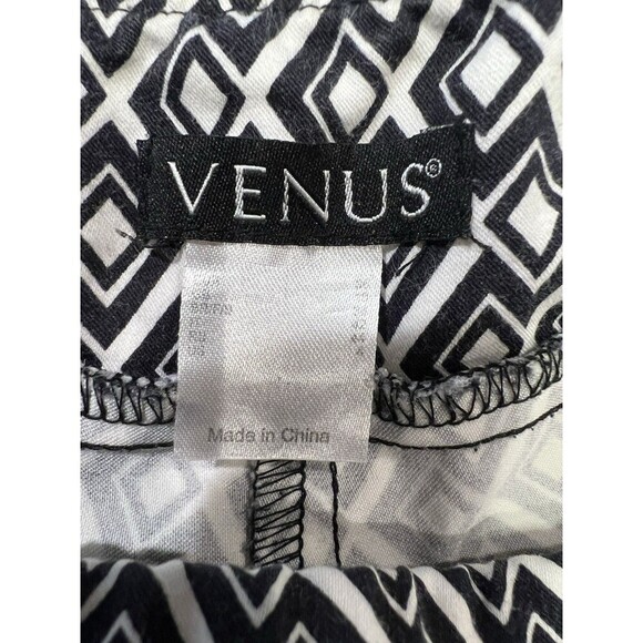 Venus Womens Blue & White Capri Crop Pullon diamond print Pants Stretch Size 4 - Picture 5 of 5